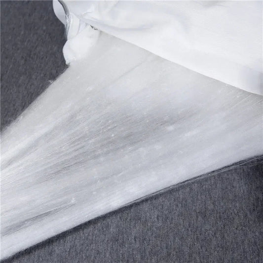 Mulberry Silk Quilt is 100% natural silk filling in all seasons. It is portable, breathable and luxurious