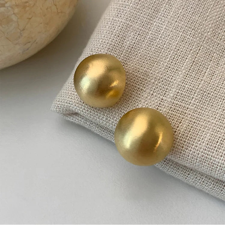 Vintage Exaggerated Personality Round Matte Stud Earrings for Women Temperament Enfashion Korea Earring Jewelry Accessory Gif