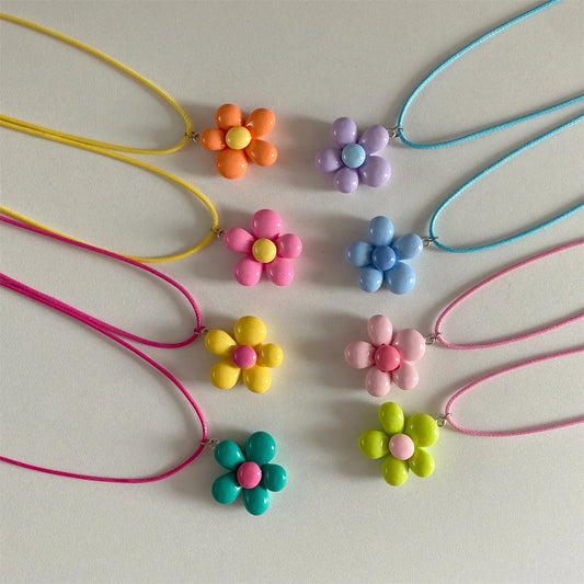 LATS Sweet Colorful Flower Pendant Necklace for Women Girl Floral Design Rope Chain Chokers Fashion Jewelry Gift