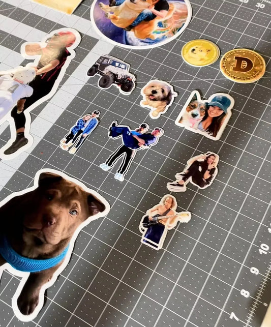 100pcs Custom Sticker Your Logo Text Tag PVC Label Vinyl Waterproof Computer Luggage Self Adhesive Personalized Die Cut Stick