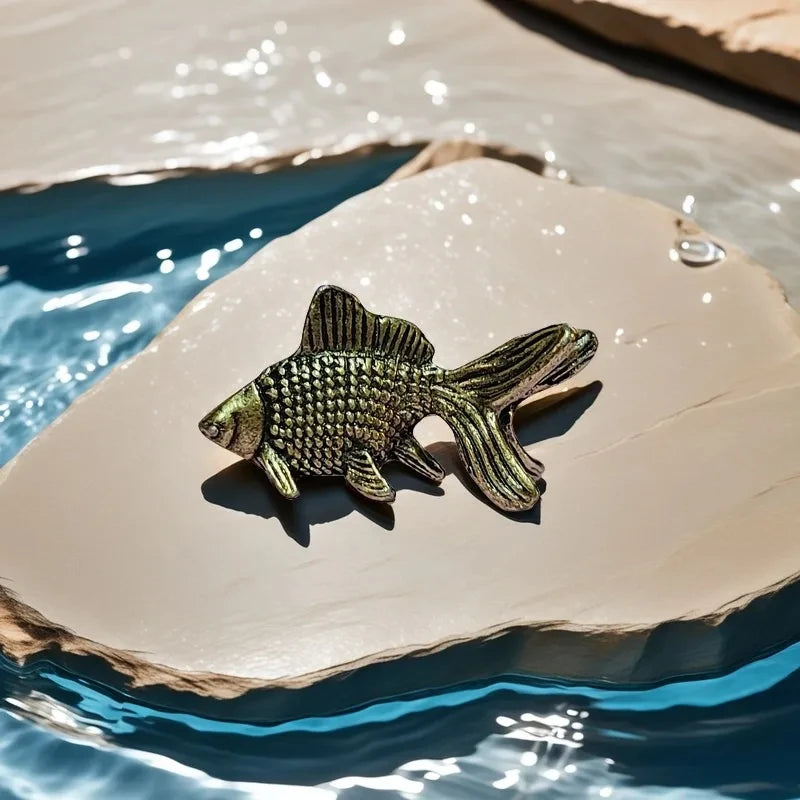 Brass Goldfish Figurines Retro Lucky Animal Statue Miniatures Ornament Home Decor Desk Decoration Tea Pet Cute Gifts