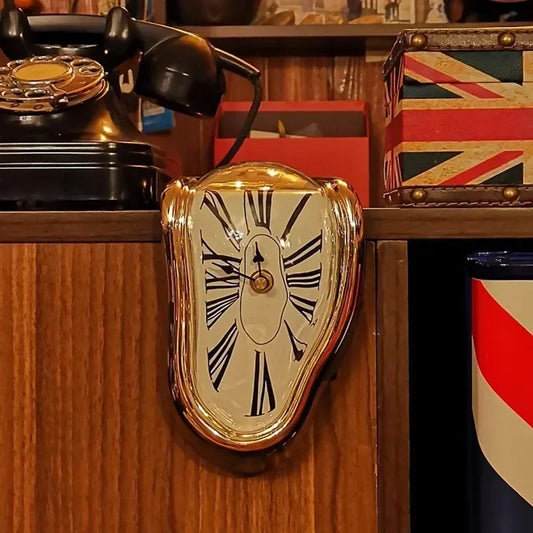 2026 New Novel Surreal Melting Distorted Wall Clock