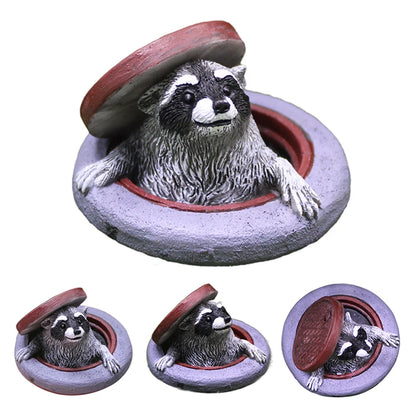 Raccoon Ornament Under Manhole Cover Garden Microlandscape Simulation Animal Resin Decor For Indoor/Outdoor Lawn, Tabletop De