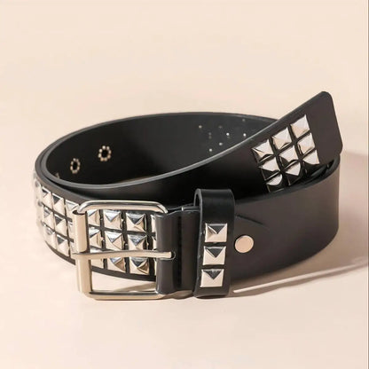New Vintage-Style Belt with Square Beads and Rivets, Metal Pyramid-Shaped Belt. Unisex Punk-Style Belt with Five-Bull Design,