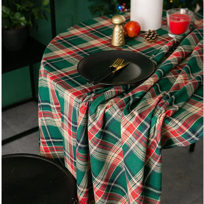 Medium Thick Scottish Checks Polyester Cotton Fabric for Sewing Ladies Skirt School Uniform Skirt Fabric Christmas Decoration