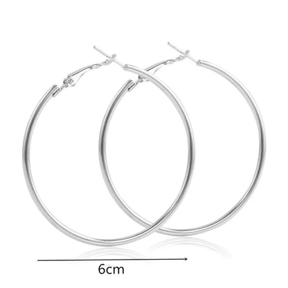 New Fashion Geometric Hollow Circle Hoop Earrings Fashion Jewelry boucle o'reilles femmes Hyperbole Brincos For Women Gilrs G