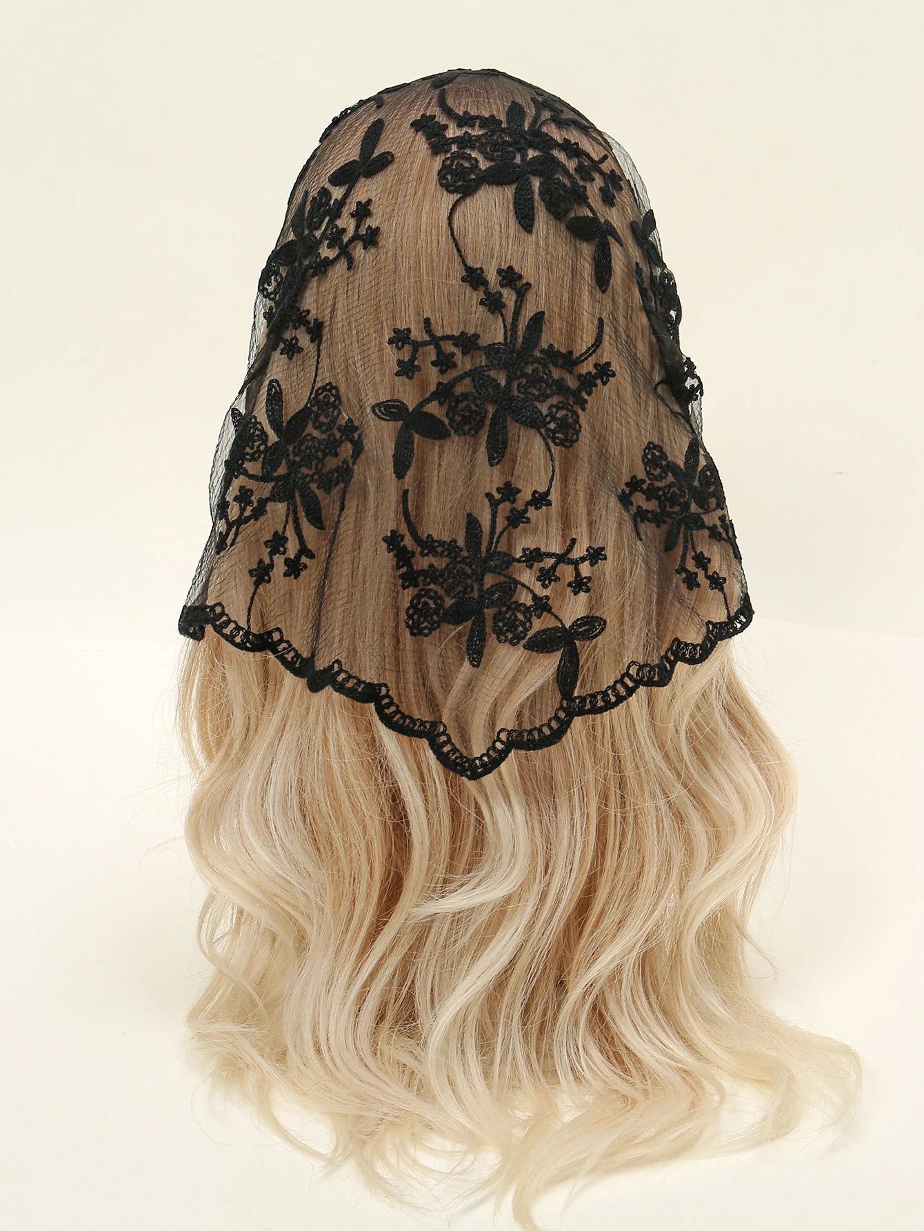 Fashion Ins Lace Hair Scarf Women Retro Triangle Hair Bands Vintage Triangular Headscarf Girls Elegant Headwear Hair Accessor