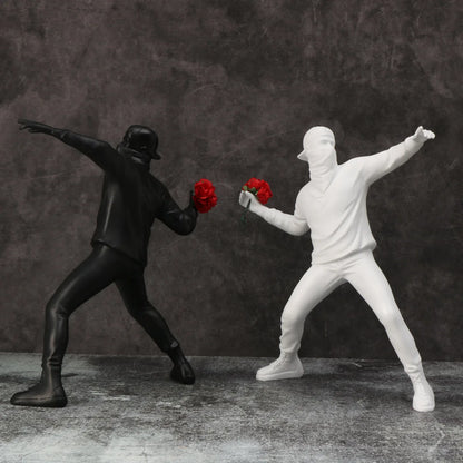 1 pc Resin Banksy Sculptures Flower Thrower Statue Bomber Home Decoration Desk Accessories Collectible Figurine Decorative In