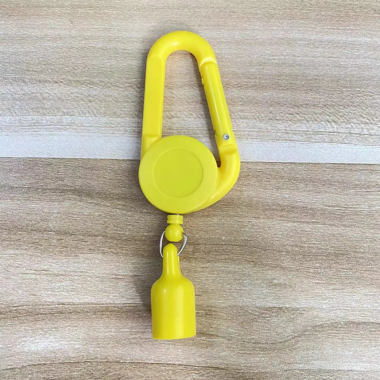 1PCS Lighter Holder Sleeve Clip With Retractable Keychain Lighter Protective Cover Carabiner Windproof Smoking Accessories - 