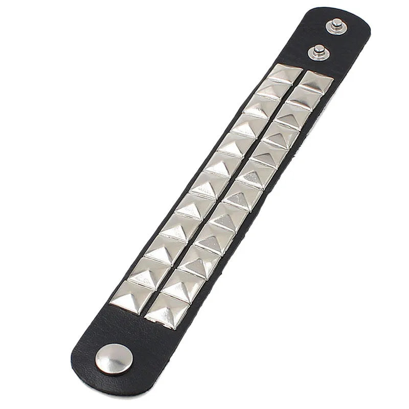 2023 New Gothic Punk PU Leather Bracelet 3 Row Cuspidal Spikes Rivet Chains Bracelet For Women Men' Friends Jewelry