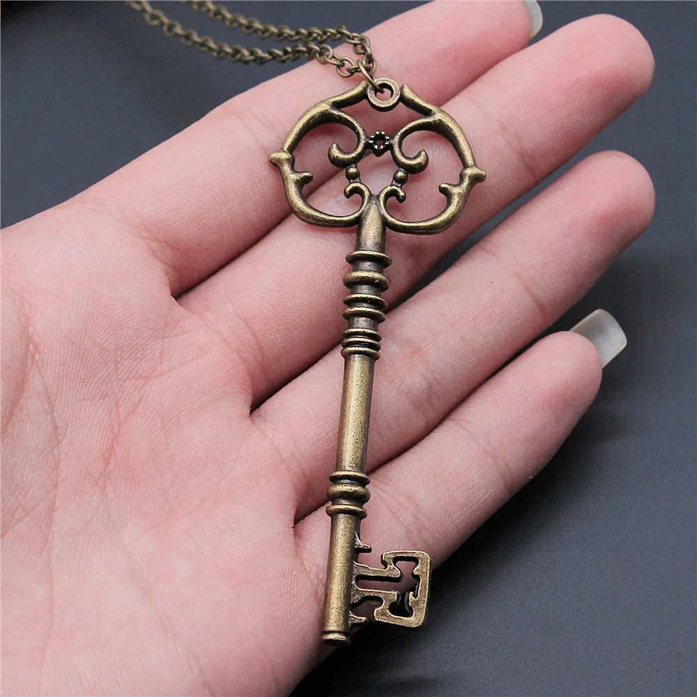 Fashion Vintage 2 Colors 82x31mm Big Key Pendant Necklace For Women Men Long Chain Necklace Jewelry Accessories