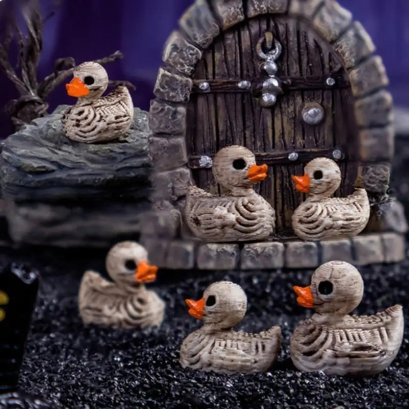 20-Pack 0.6in Gothic Cute Skull Ducks - Resin Figurines for Halloween, Gothic Home, Office, Party - Compact Desk Decor