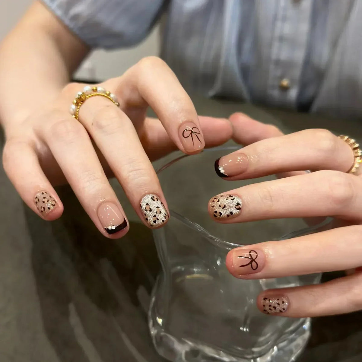 24pcs Detachable Short Press on Nails Y2k rhinestone False Nails with Glue Ballet Sweet Cool Girls Artificial False Nails Tip