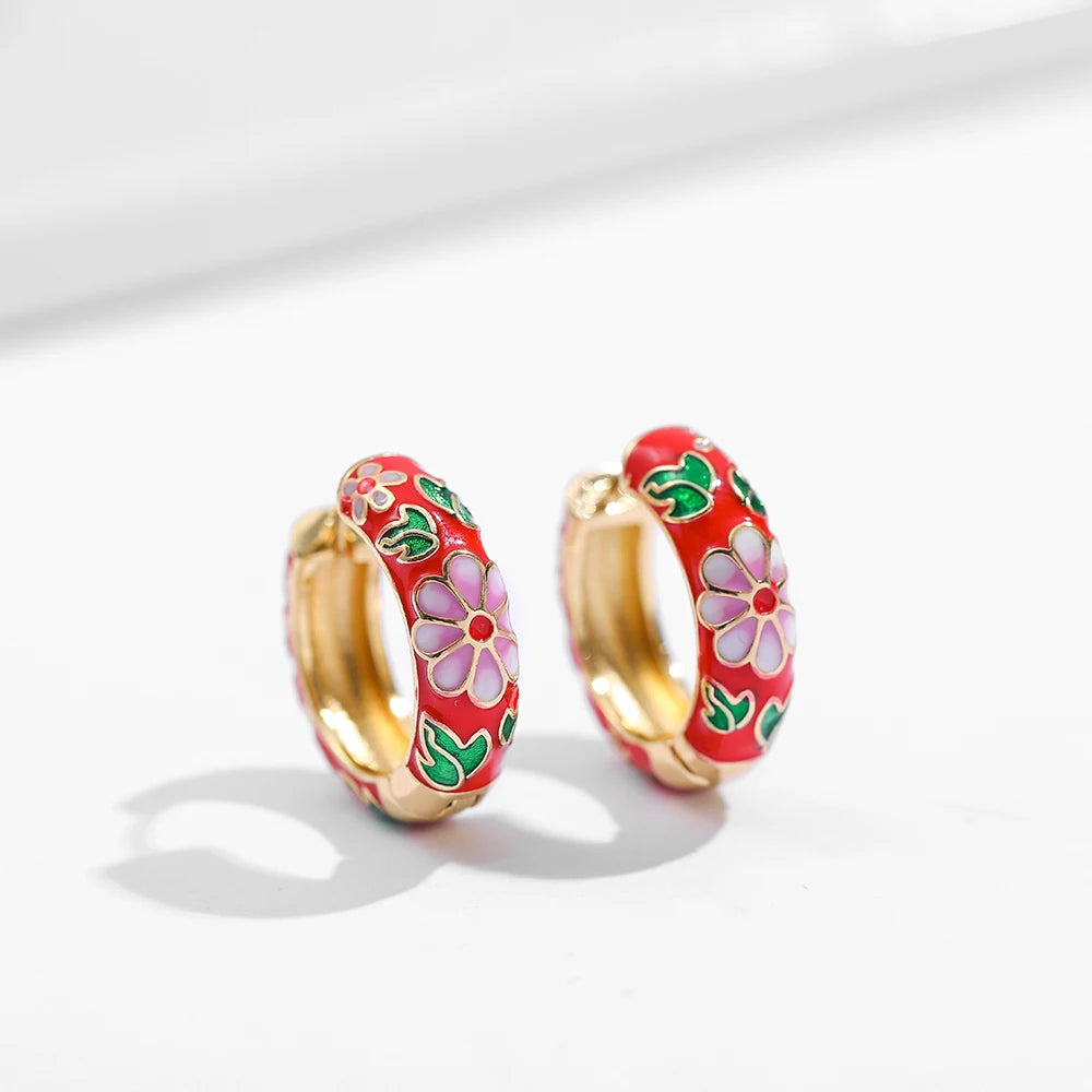 Vintage Enamel Flowers Cute Huggies Hoop Earrings for Women Classic Colorful Engraved Round Circle Ear Buckle Retro Brincos -