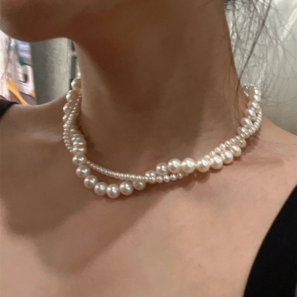 Vintage Twining Multilayer Pearl Choker Necklaces Women Elegant Imitation Pearl Clavicle Chain Party Jewelry Accessories Gift