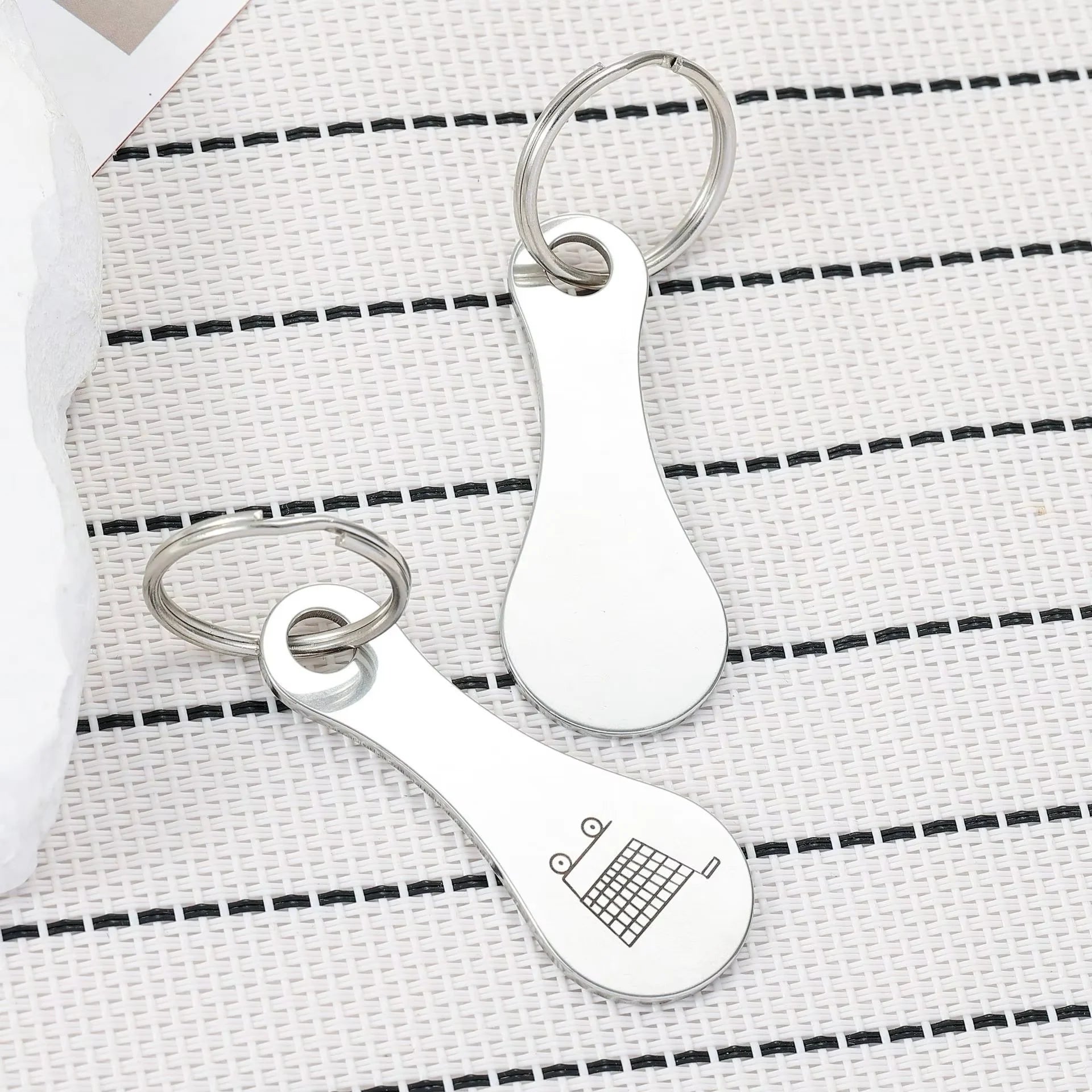  1Pcs Cart Shopping Token Trolley Key Keychain Coin Quarter Grocery Supermarket Holder Keyring Metal Ring Change Unlock Coin