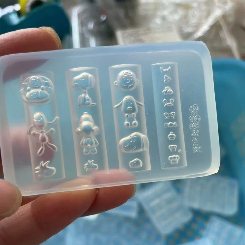 3D Silicone Nail Art Mold Cartoon Hello Kitty Rabbit Bear Relief Carving DIY Design Nails parts Charm Decorations Manicure To