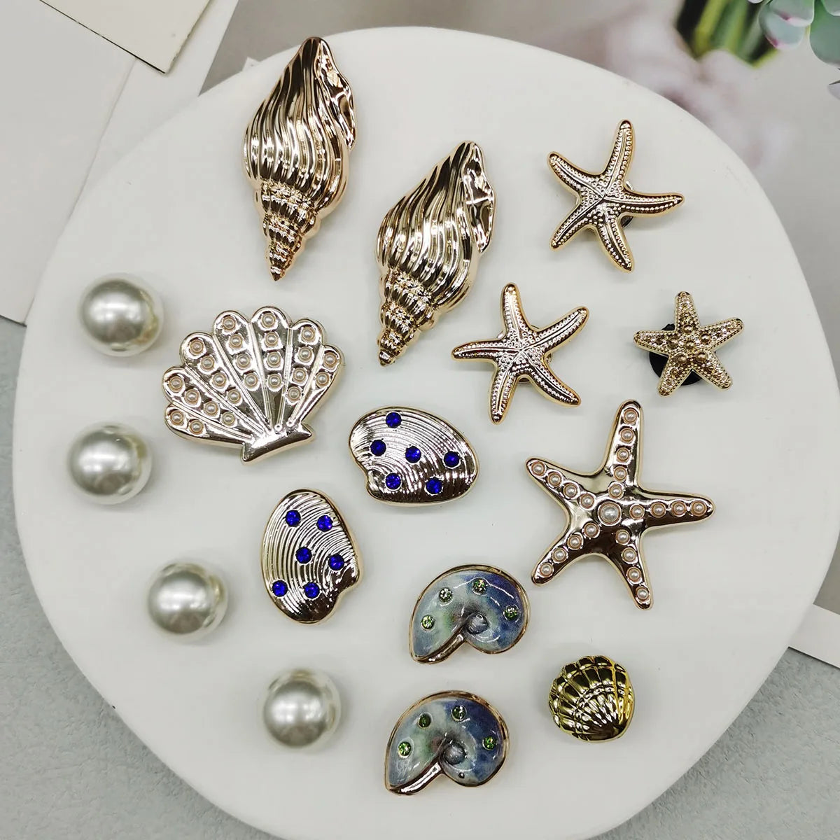 16PCS DIY Starfish Shoe Charms Bling Conch Shoes Buckle Decorations Removable Shell Shoe Accessories Mutlifunctional Shoe Cli