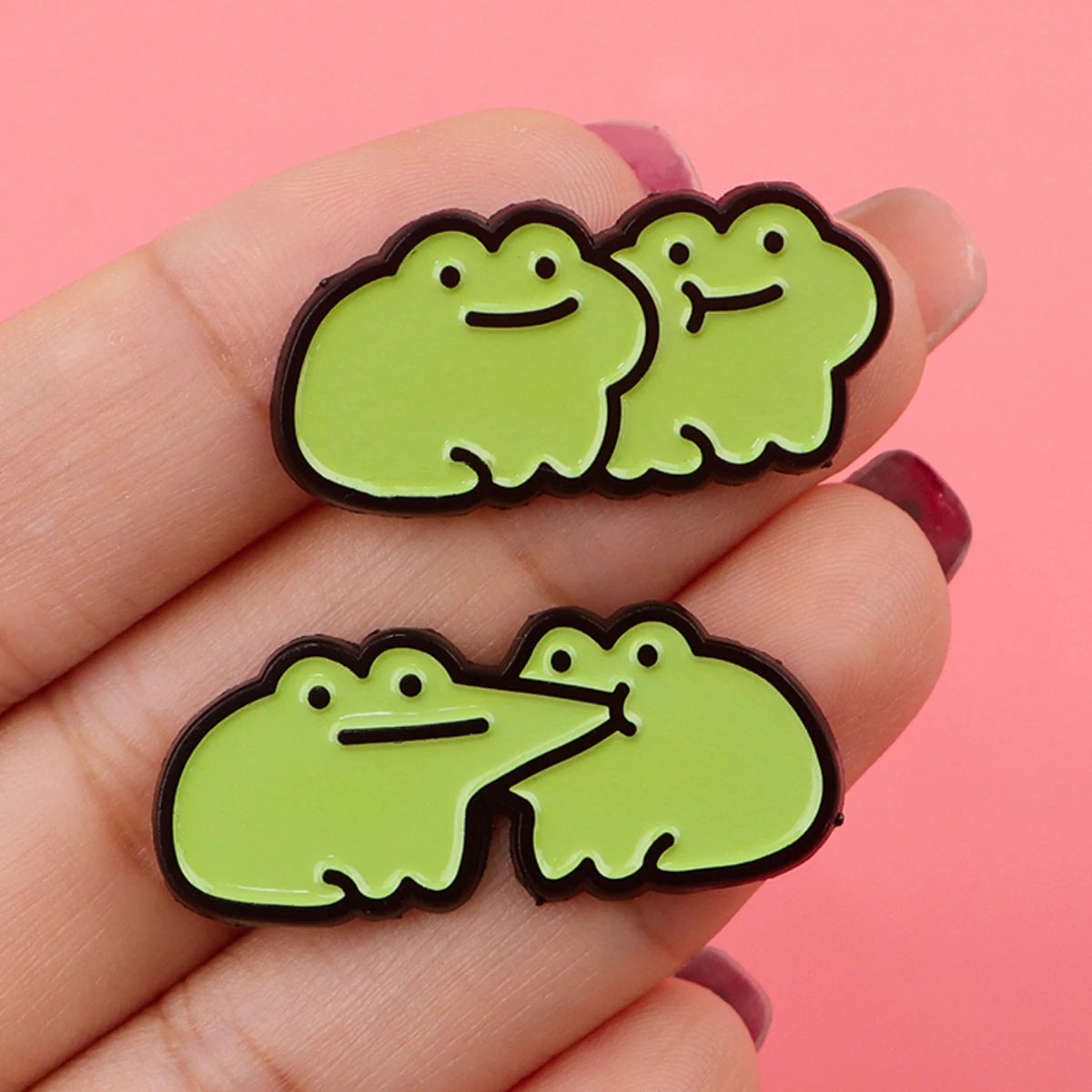 Cute Frogs Enamel Pin Cartoon Animals Pin Badge on Backpack Women's Brooch Lapel Pins Costume Accessories Fashion Jewelry Gif