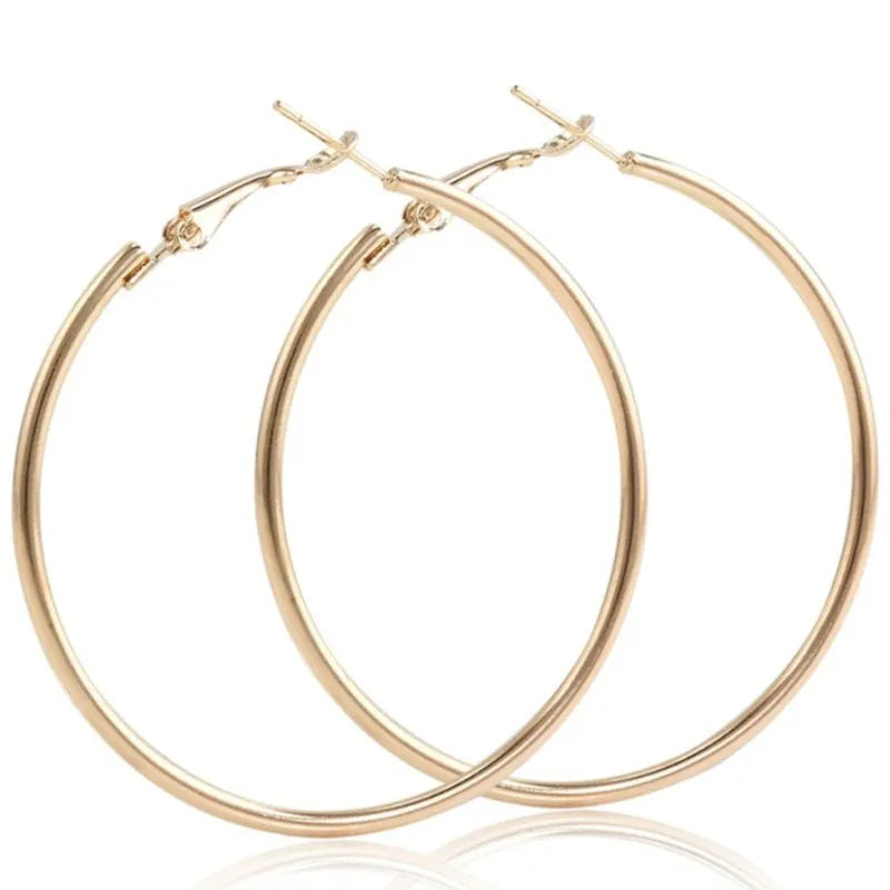 New Fashion Geometric Hollow Circle Hoop Earrings Fashion Jewelry boucle o'reilles femmes Hyperbole Brincos For Women Gilrs G