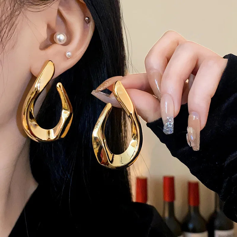 Vintage Geometry Irregular Eardrop Personality Asymmetry Dripping Oil Earrings for Women Fashion Daily Commuting Jewelry Gift