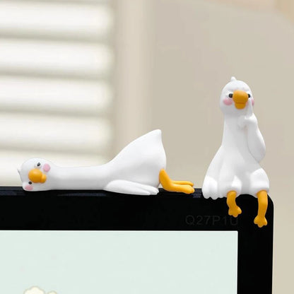Resin Cartoon Animal Decor For Desk Car Dashboard TV Monitor Gift Idea Cute 3D Duck Figurine Mini Resin Duck Ornament Playful