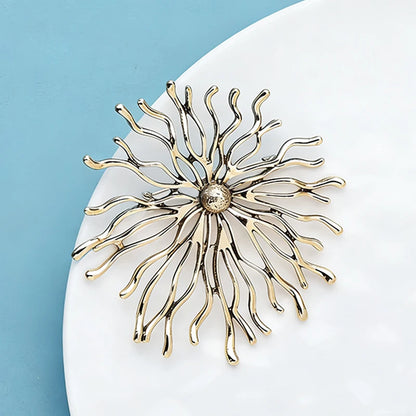 Wuli&baby Vintage Art Design Sun Shine Brooches For Women Unisex 2-color Metal Round Party Casual Brooch Pins Gifts