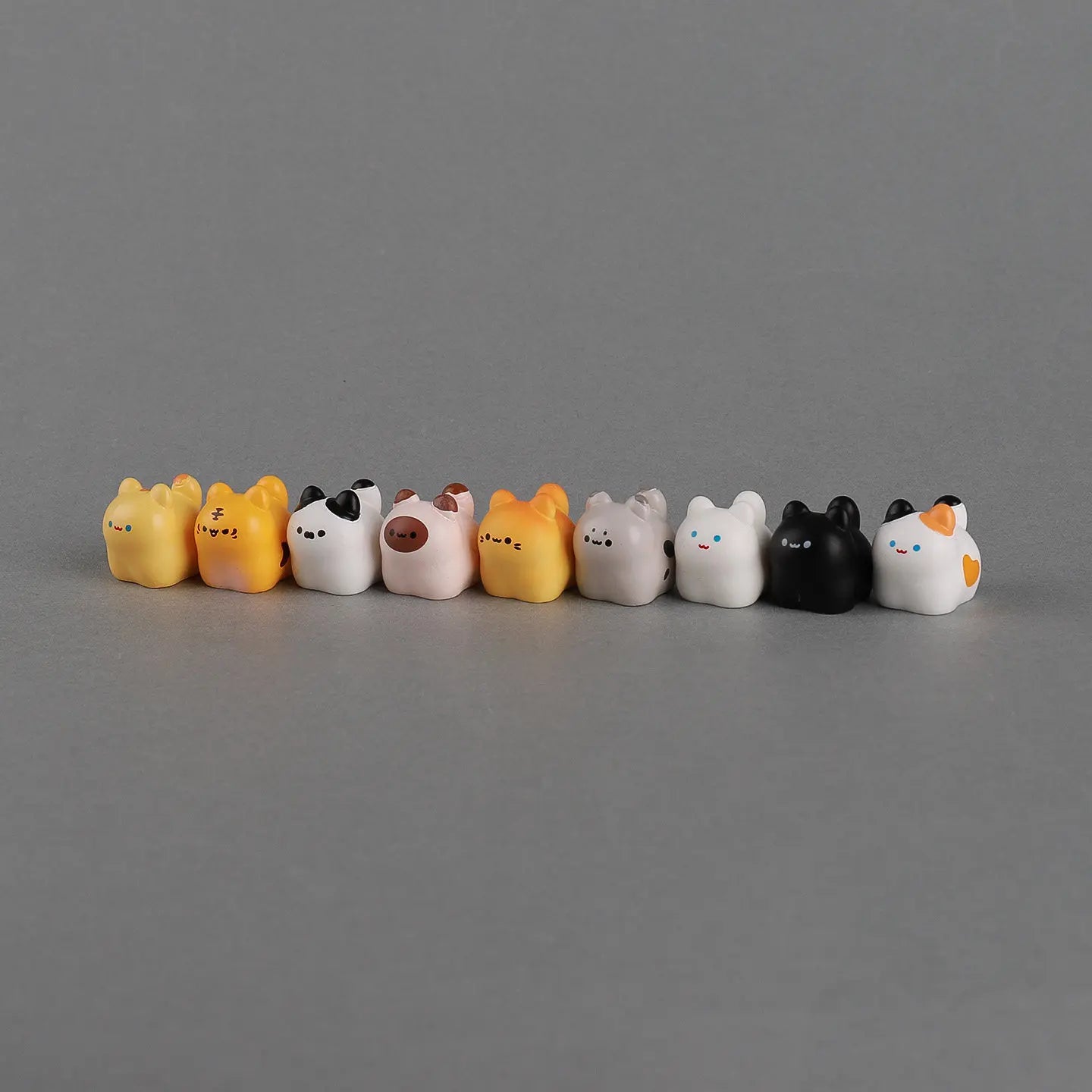 Cartoon Cat Figurines Miniatures Cute DIY Handicraft Mini Cat Ornament Resin Crafts Kitten Statue Micro Landscape Ornaments
