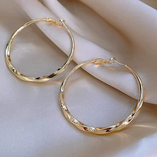 5cm Twist Metal Hoop Earrings for Women Geometric Personality Round Circle Dangle Drop Earrings Simple Party Golden Jewelry G