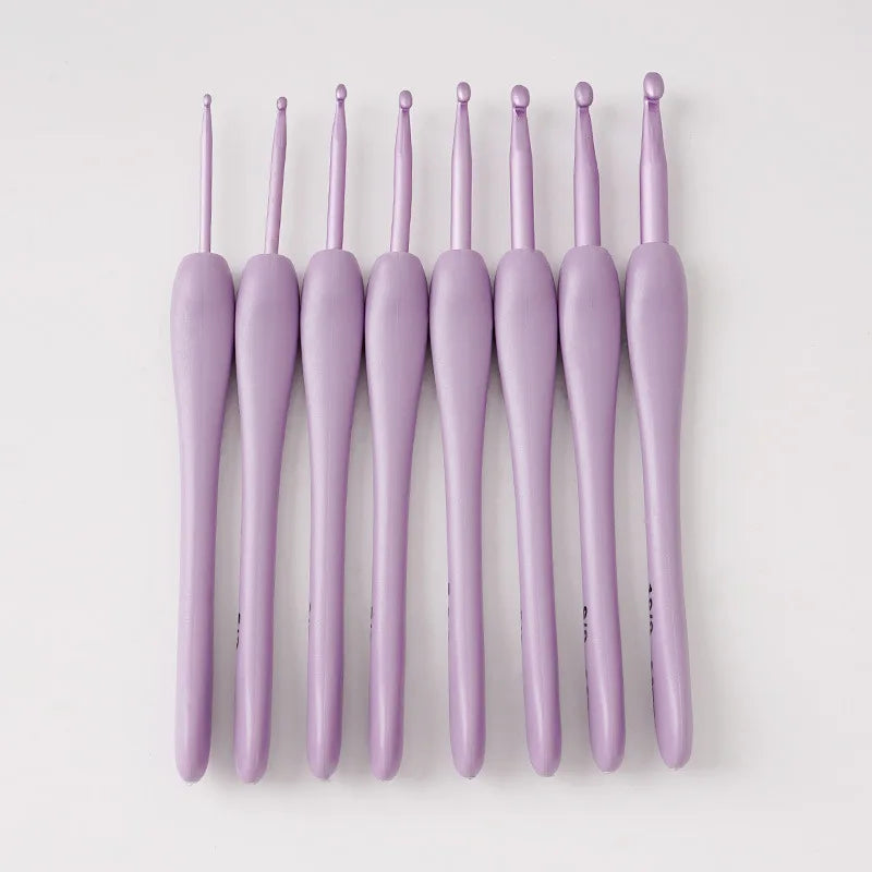 Crochet Hook Set, 15 Sizes Aluminum Crochet Hooks, Ergonomic Knitting Tools, Comfortable Grip for Yarn Projects, Beginner Cro