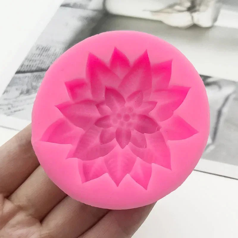 3D Holly Leaf Silicone Mold Cake Baking Christmas Decoration Chocolate Soap Red Fruit Flower Fondant Mould Kitchen Baking Too