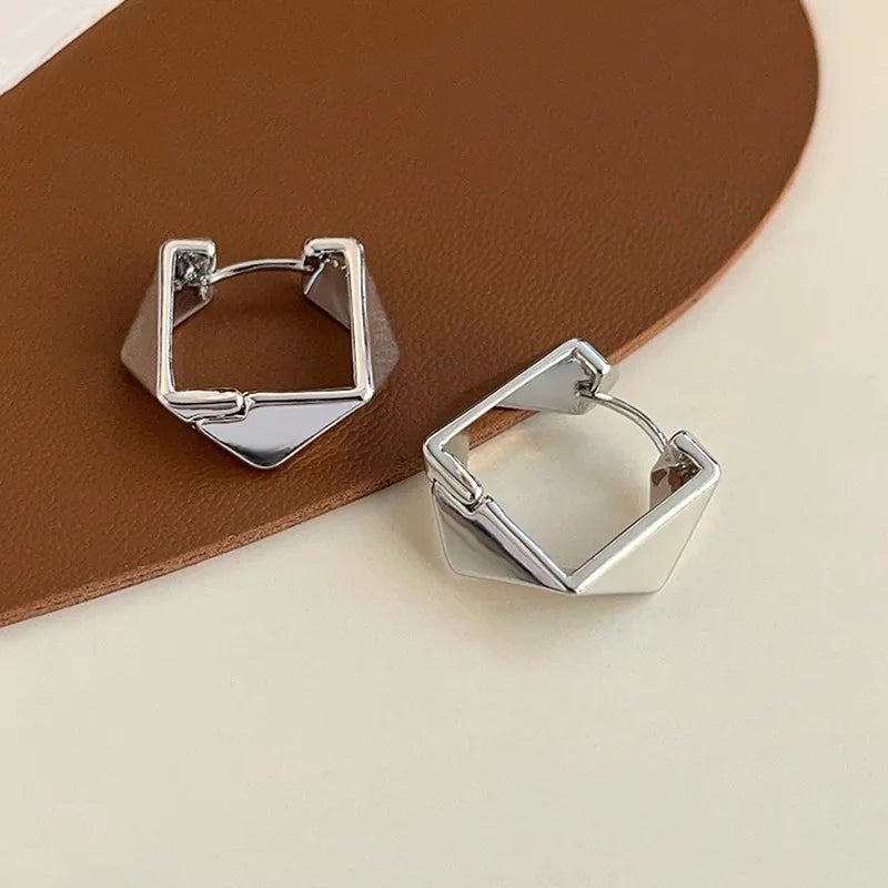 Trending French Punk Fan Hoop Earring For Woman New In 2025 Fashion Party Exaggerate Elegant Korean Earring Jewelry
