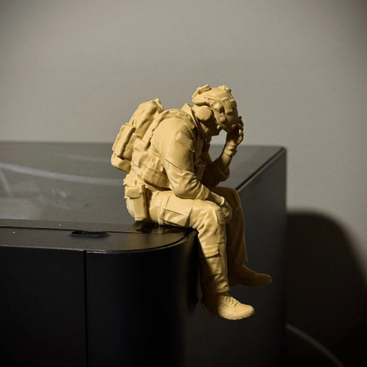 Military Style Sitting Soldier Figurine 3D Printed Miniature Tactical Gear Desk Ornaments Home Office Bookshelf Decor Craft G