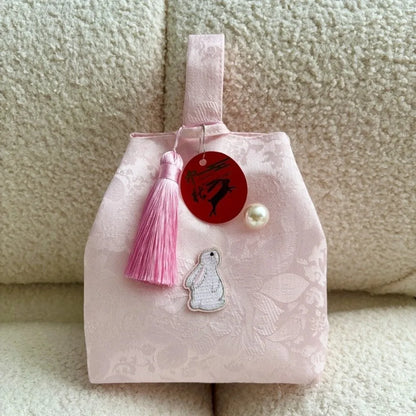 3Colors Tassel Wrist Bag Chinese Style Tassel Pendant Embroidery Hanfu Handbag Cheongsam Accessories Imitation Silk Gift Pouc
