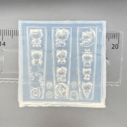 3D Silicone Nail Art Mold Cartoon Hello Kitty Rabbit Bear Relief Carving DIY Design Nails parts Charm Decorations Manicure To