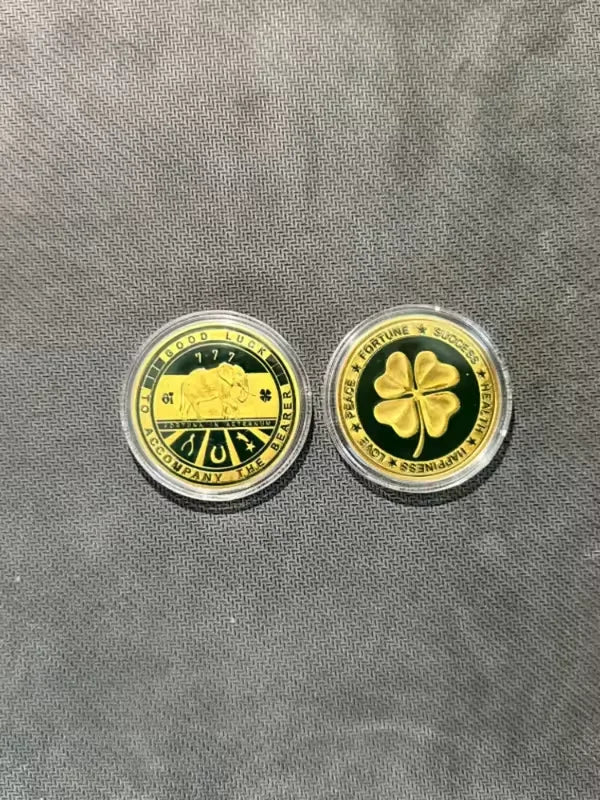 Lucky Four Leaf Clover Painted Coin 4cm Round Metal Souvenir Challenge Commemorative Coin for Home Decor