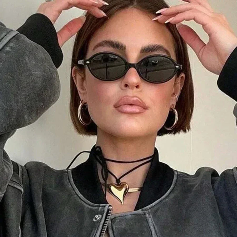 Retro Small Oval Sunglasses Women Men Rivets Shades Fashion Eyewear Luxury Sun Glasses UV400 Female