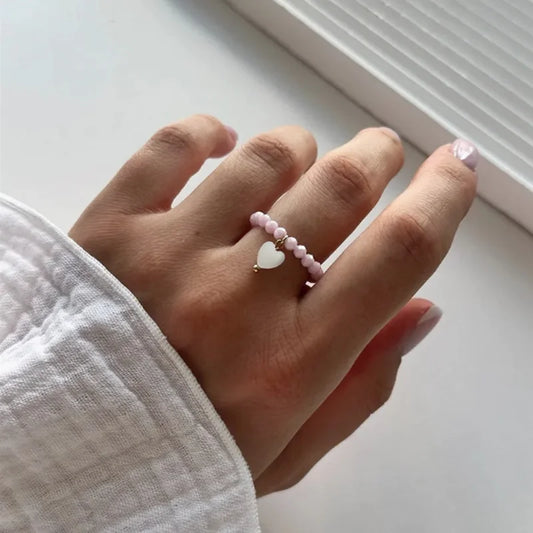 Vintage Originality String of Beads Elastic Cord Heart Shape Shell Pendant Rings for Women Elegant Round Bead Rings Jewelry G