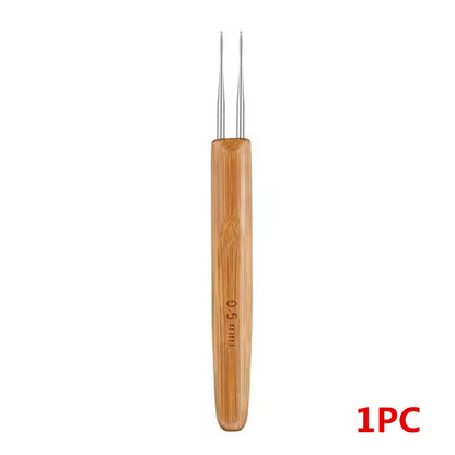 1Pc 0.5mm/0.75mm Dreadlock Crochet Hook Wood Crochet Needles Hair Dreadlocks Tool for Braid Craft - 0.5mm 2 hook