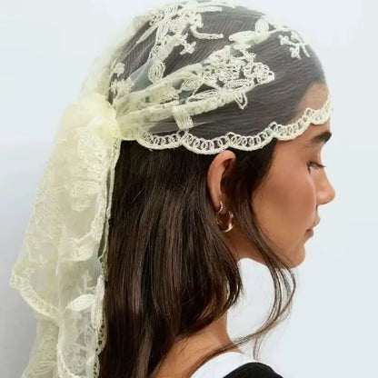 Elegant Lace Scarf Hollow Out Embroidery Foulard Bandana Solid Color Triangular Scarf Thin Vintage HandkerChiefs for Hair Wom