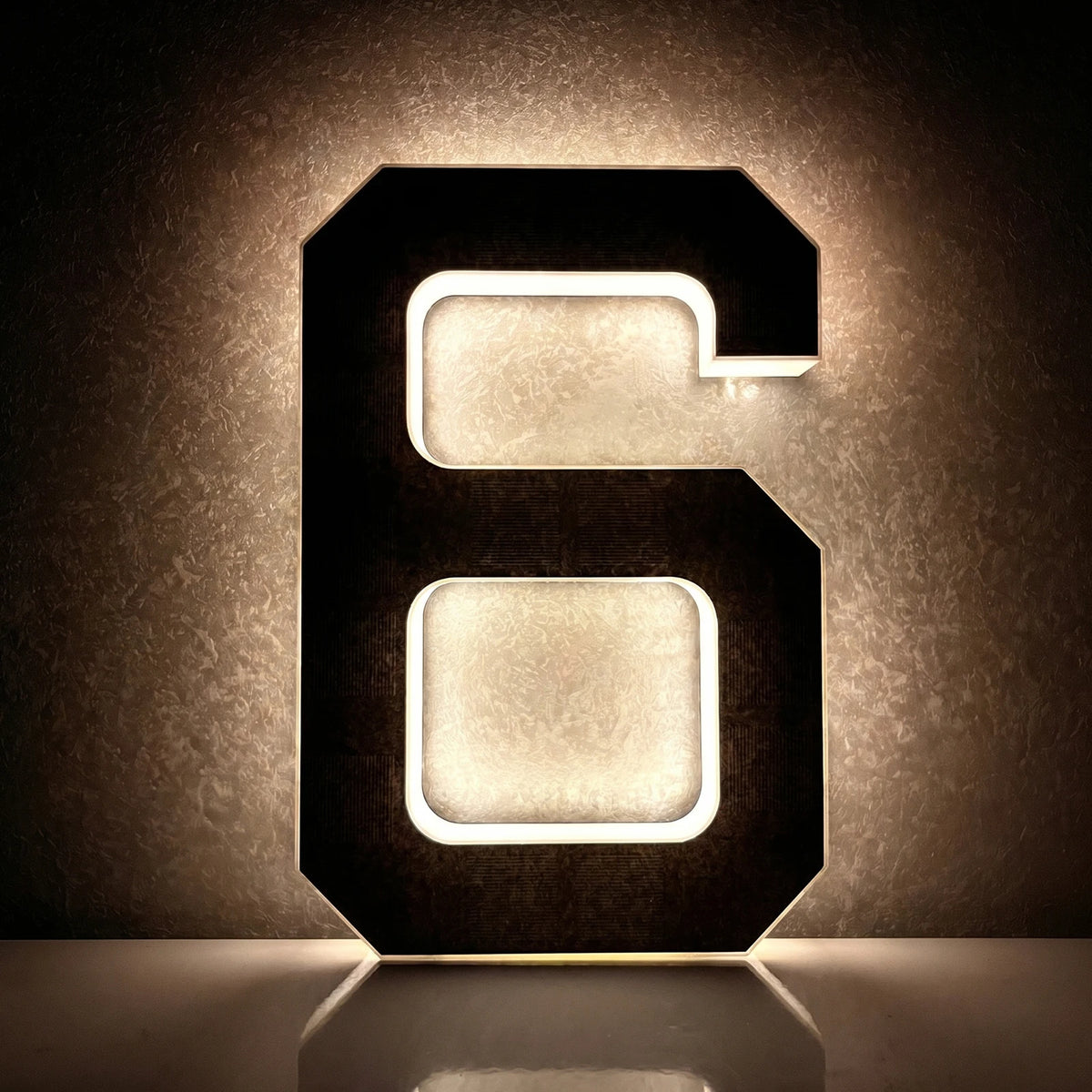 Light Up Address Numbers Dusk To Dawn LED Illuminated Modern Address Sign for Outside House Light Up Courtyard Hotel Bar - Nu