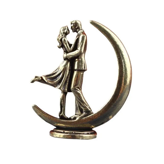 Brass Couple Hugging Figure Home Decor Statue Modern Art Couple Embracing Figurine Lover Ornament Home Decoration