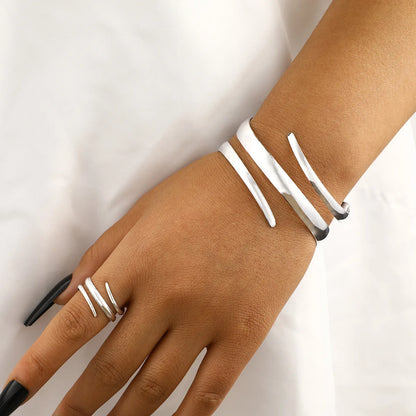 European and American Thick Bracelet and Ring Jewelry Set for Women Gold Color Geometric Line Bracelet Ring Combination Set G