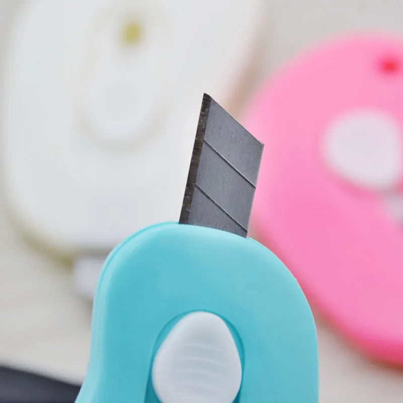 Craft Knife Refillable Paper Cutter Utility Knife Cute (Kawaii) Box Cutter For Wrapping Office Student