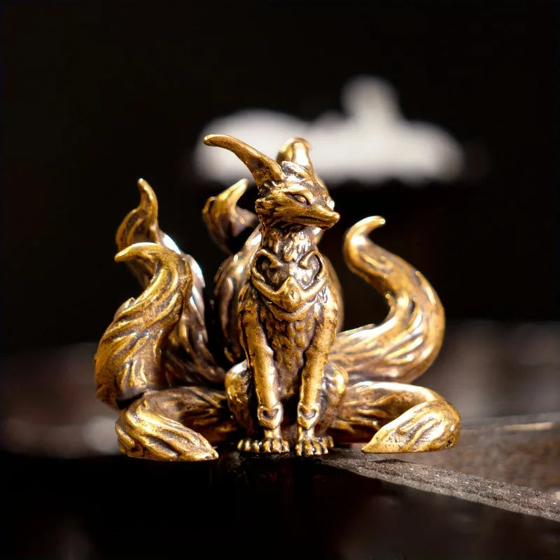 1pc Solid Brass Seven-Tailed Fox Figurine Vintage Anime-Themed Collectible Keychain Ornament