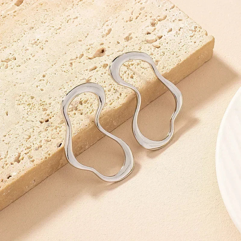 Vintage Geometry Irregular Eardrop Personality Asymmetry Dripping Oil Earrings for Women Fashion Daily Commuting Jewelry Gift