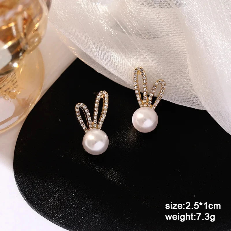 Pure White Women's Dangle Earrings Blooming Flower Acrylic Enamel Butterfly Imitation Pearl Heart Hanging Earrings Elegant Br