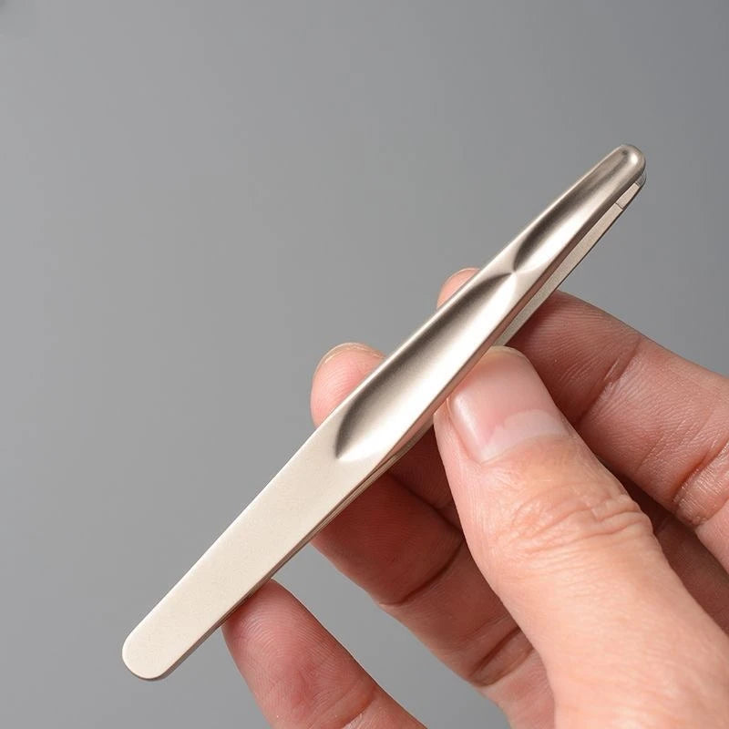 Premium Round Head Tweezers for Eyebrow & Facial Hair Removal Seamless Clips Short Hair Precision Beard Clip - Gold