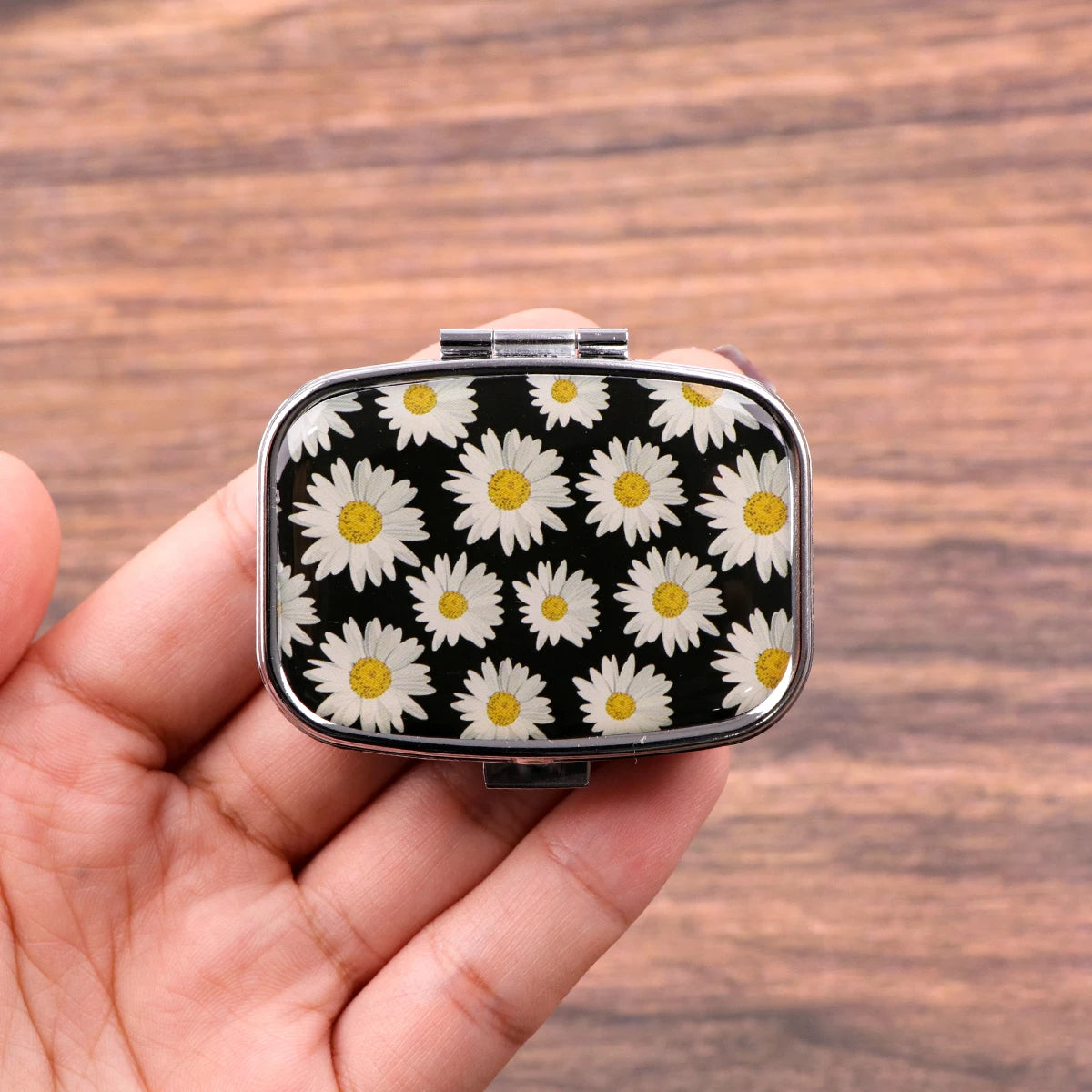 Van Gogh Art Mini Pill Box 2-Compartment Medicine Pill Organizer Household Portable Medicine Storage Box Travel Jwelery Gift