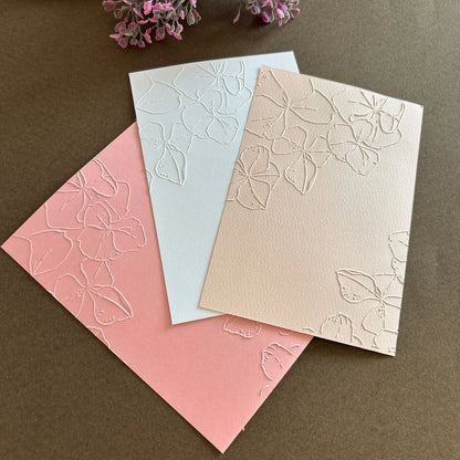 1-Pack Lotus Flower Pressed Flower Folder - Transparent Plastic Fantasy-Themed Template for Scrapbooking, Card Making, and We